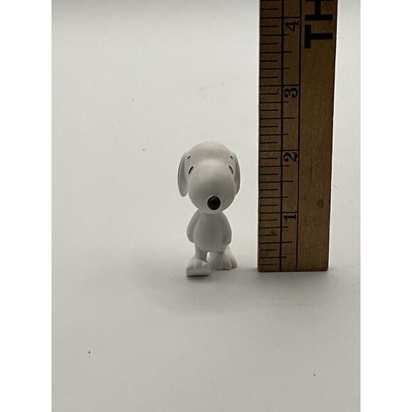 SCHLEICH 22001 Peanuts Snoopy - Charles M Schulz / Charlie Brown Dog - Picture 2 of 7